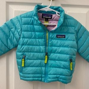 Patagonia 2T girls puffer jacket. Blue, pink and a green zipper.